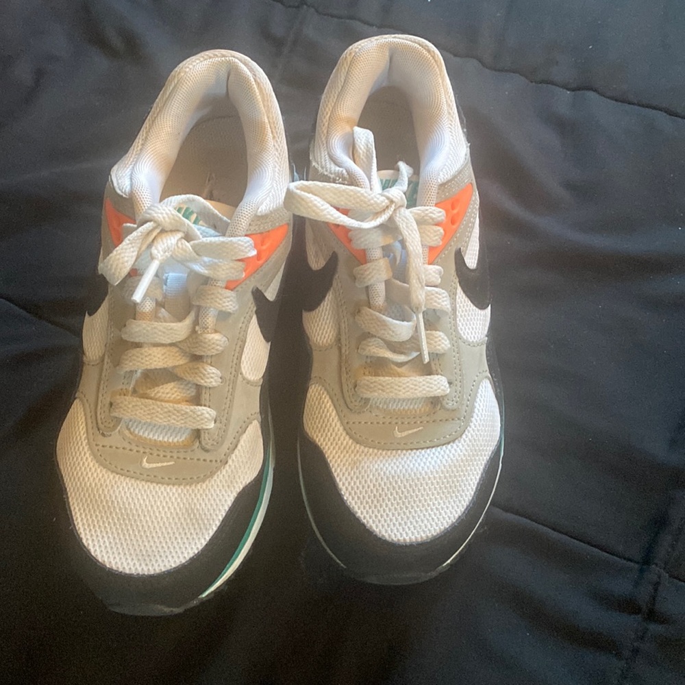 ***REMOVING MAY 31ST*** Nike Air Sneakers